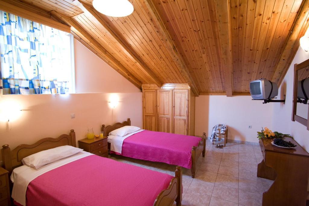 Pansion Filoxenia Apartments & Studios Tsoukaládhes Zimmer foto