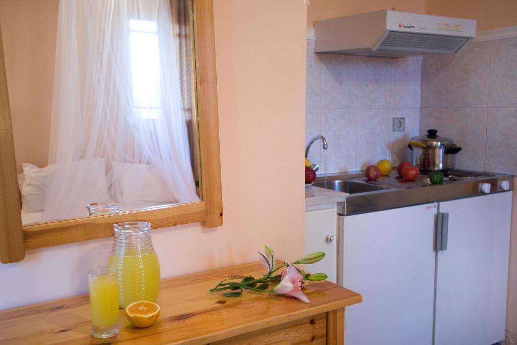 Pansion Filoxenia Apartments & Studios Tsoukaládhes Zimmer foto