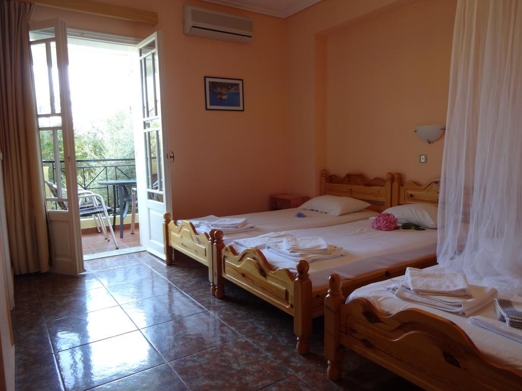 Pansion Filoxenia Apartments & Studios Tsoukaládhes Zimmer foto